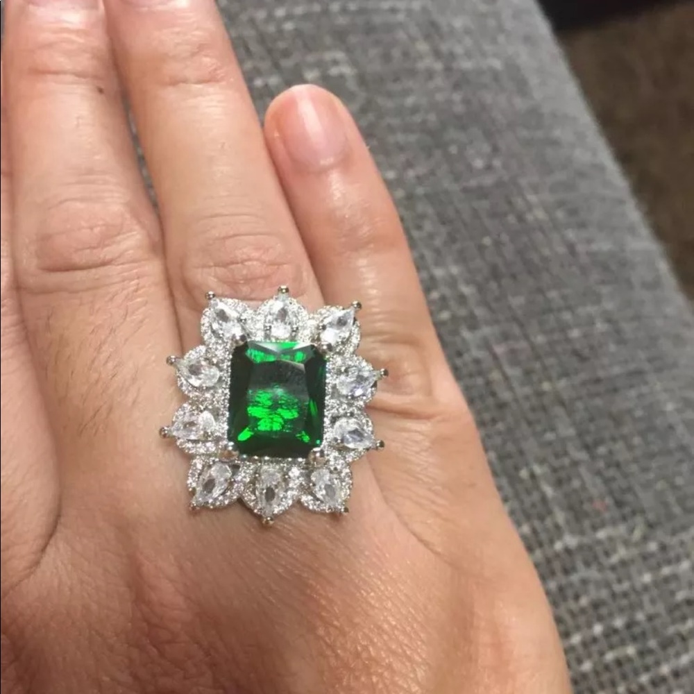 New 925 Silver 15 CT Zircon Ring - Picture 7 of 8